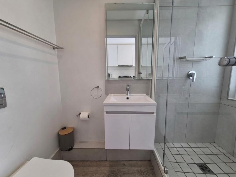 To Let 1 Bedroom Property for Rent in Woodstock Western Cape